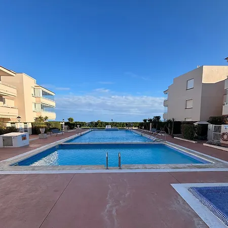 Con Piscina Y Parking Privado *