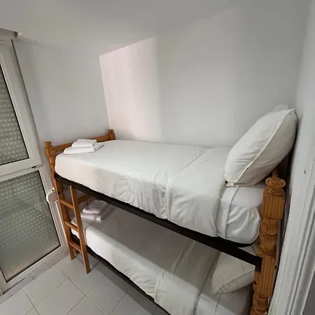 Con Piscina Y Parking Privado Apartment